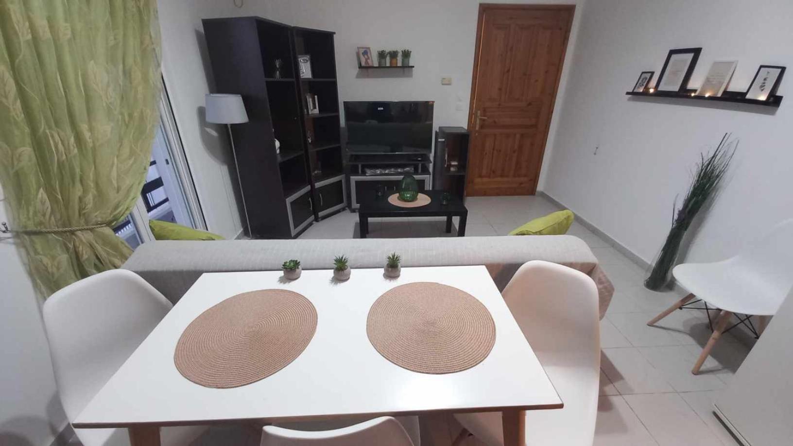 Apartamento Triζin Galatás Exterior foto