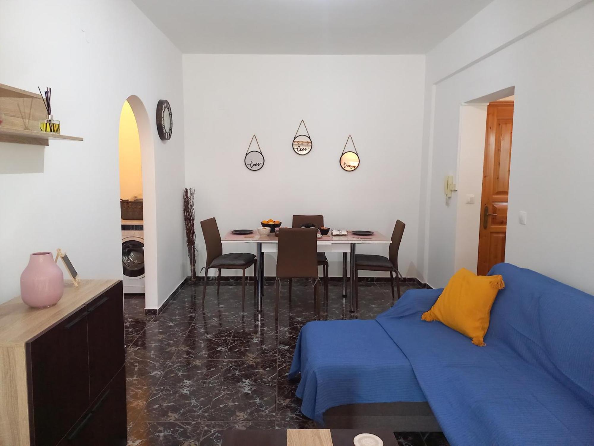Apartamento Triζin Galatás Exterior foto