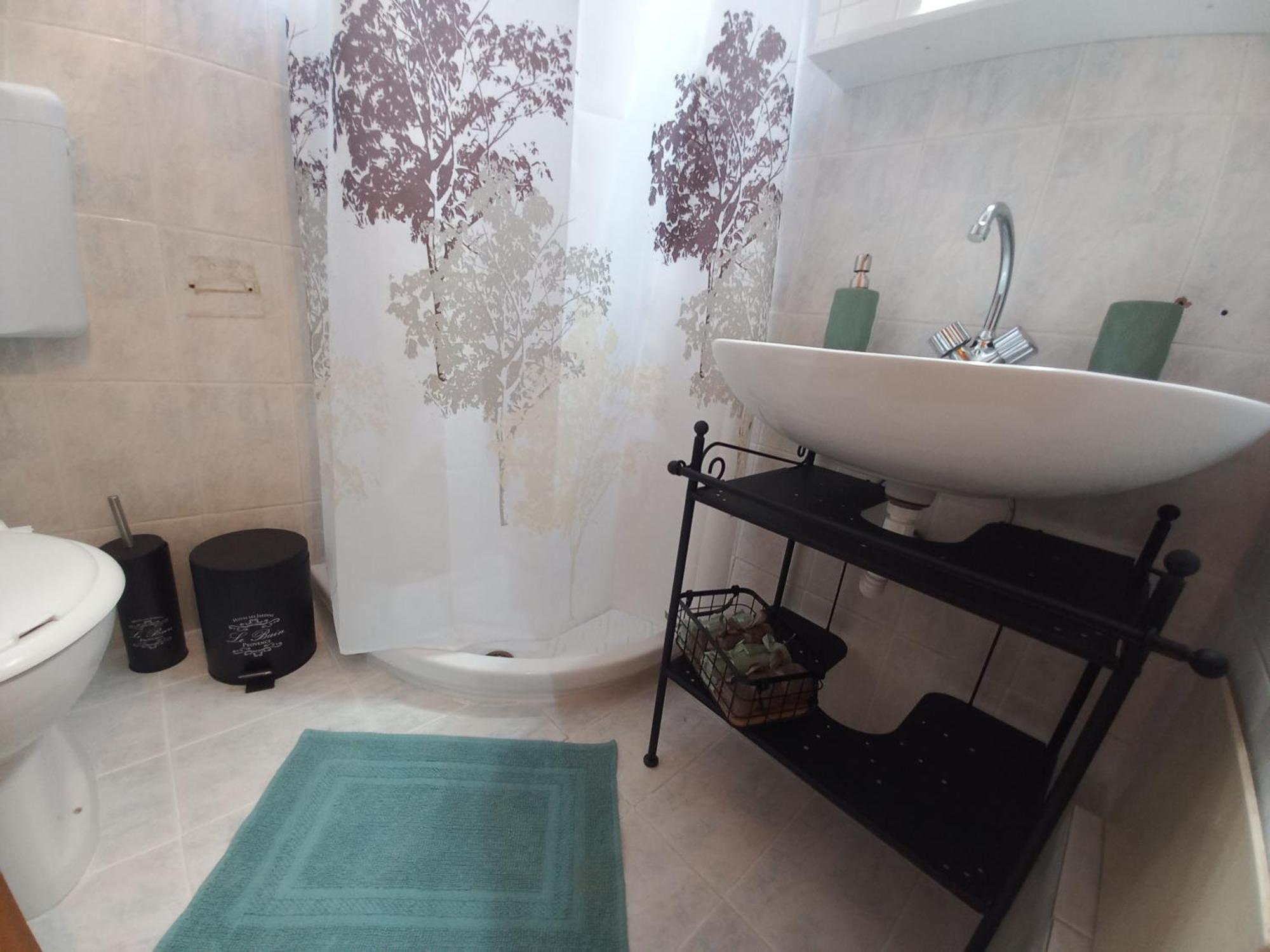 Apartamento Triζin Galatás Exterior foto